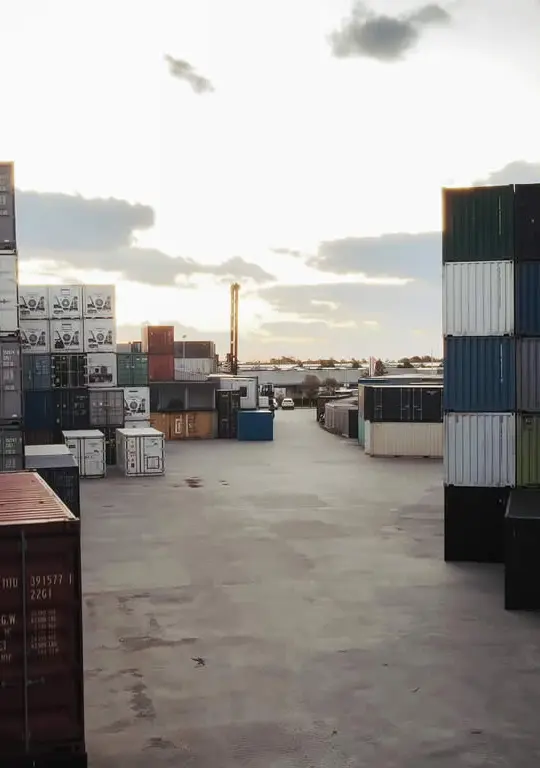 TITAN-Containers-Brand-Video_placeholder_mobile3